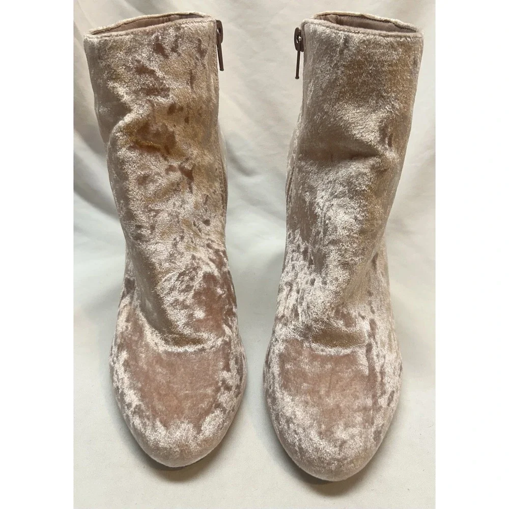 JustFab Pink Crushed Velvet Ankle Boots Size 8 Womens Block Heel